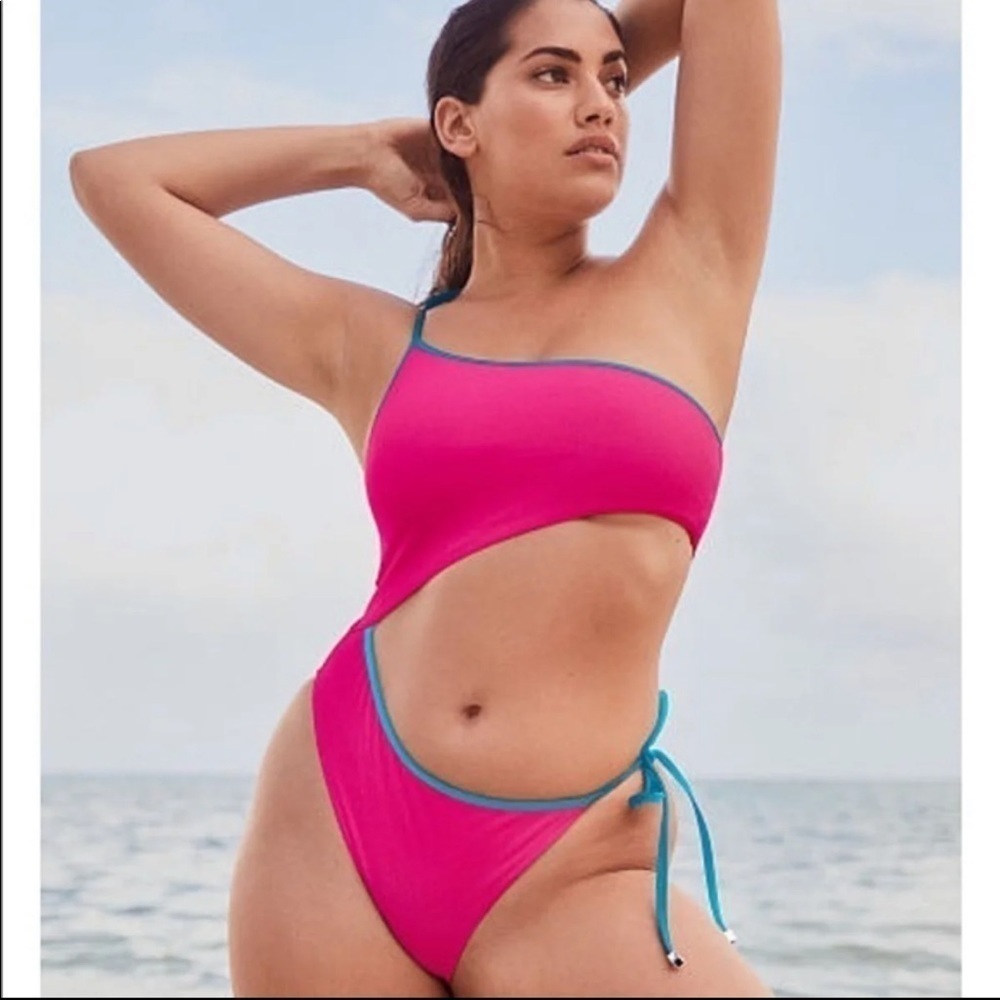 VICTORIA'S SECRET Cutout One-piece Swimsuit